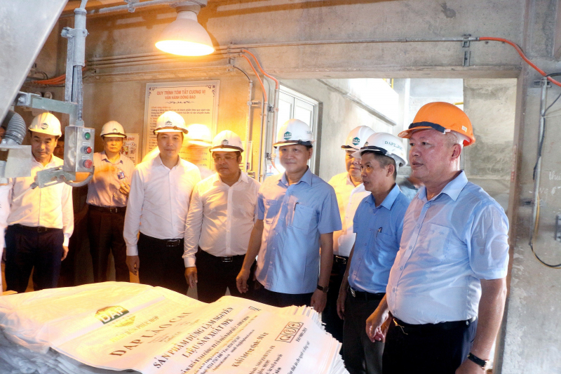 Phó Thủ Tướng Lê Minh Khái thăm và làm việc với Công ty cổ phần DAP 2
